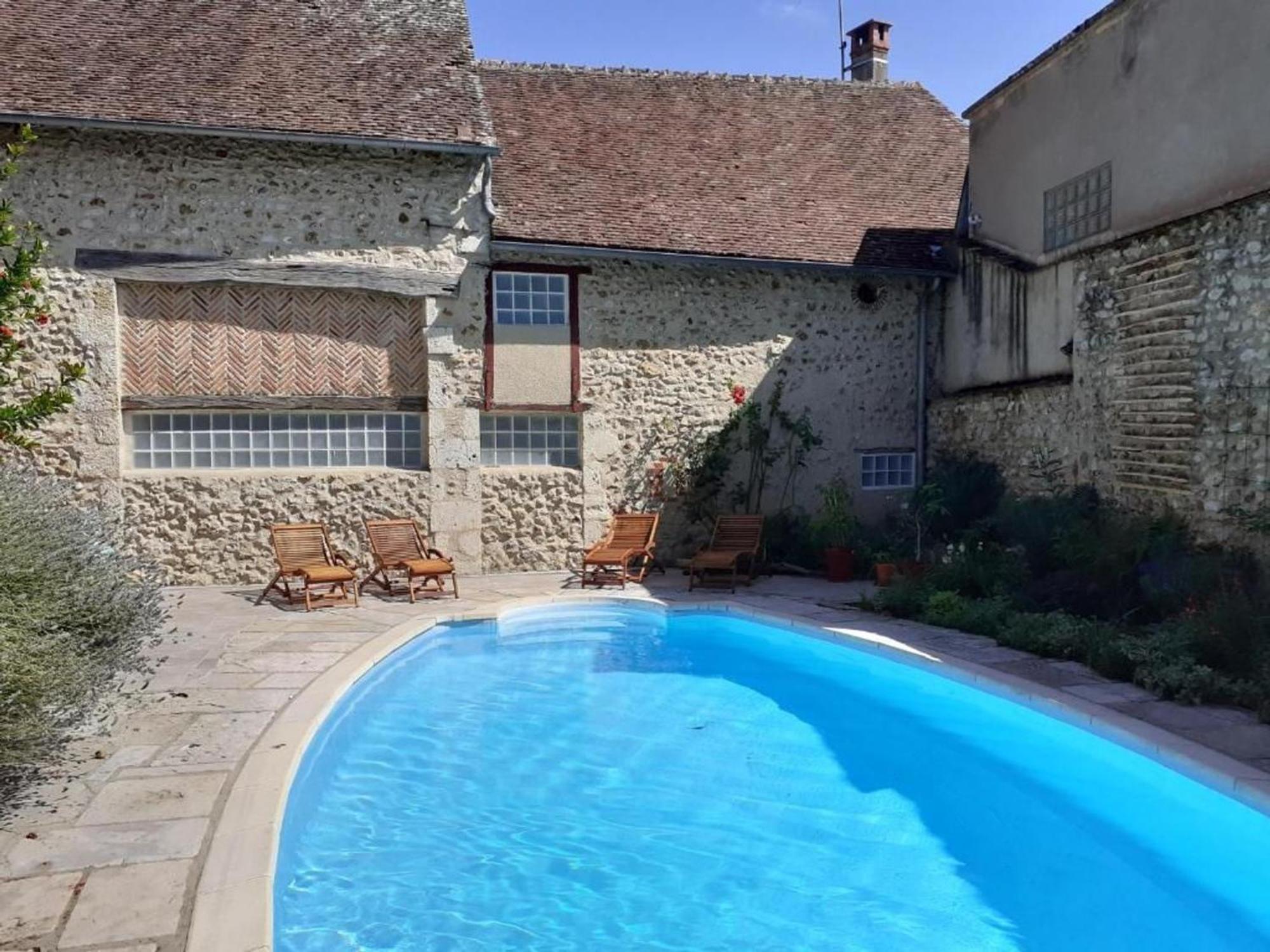 Chambre Double Avec Piscine Et Table D'Hotes Pres De La Loire - Fr-1-590-466 Bed & Breakfast Ousson-sur-Loire Exterior photo